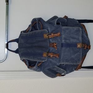 Cargoit Distressed Navy Canvas Backpack